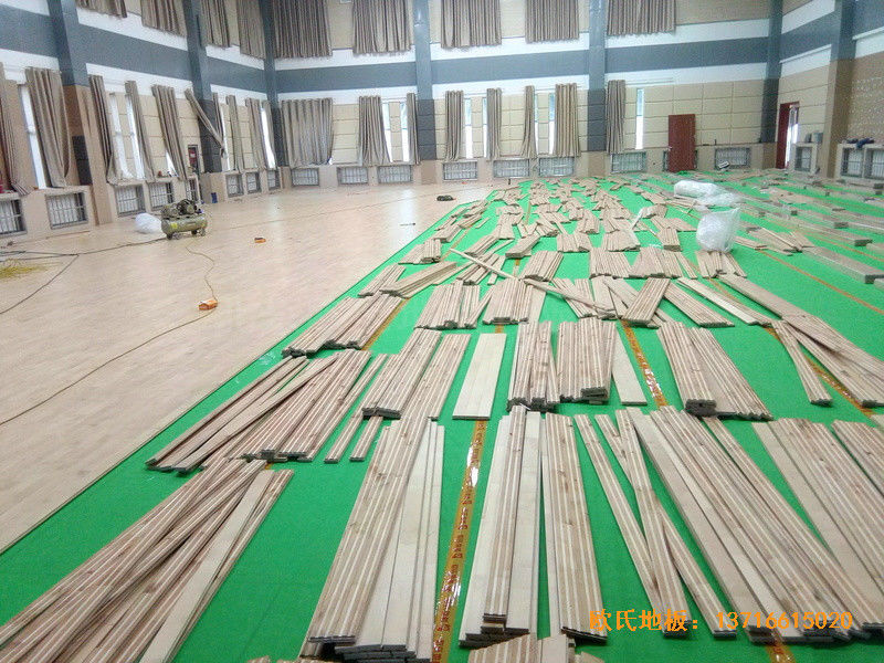 青海省稅務(wù)干部學(xué)校籃球館體育木地板安裝案例2